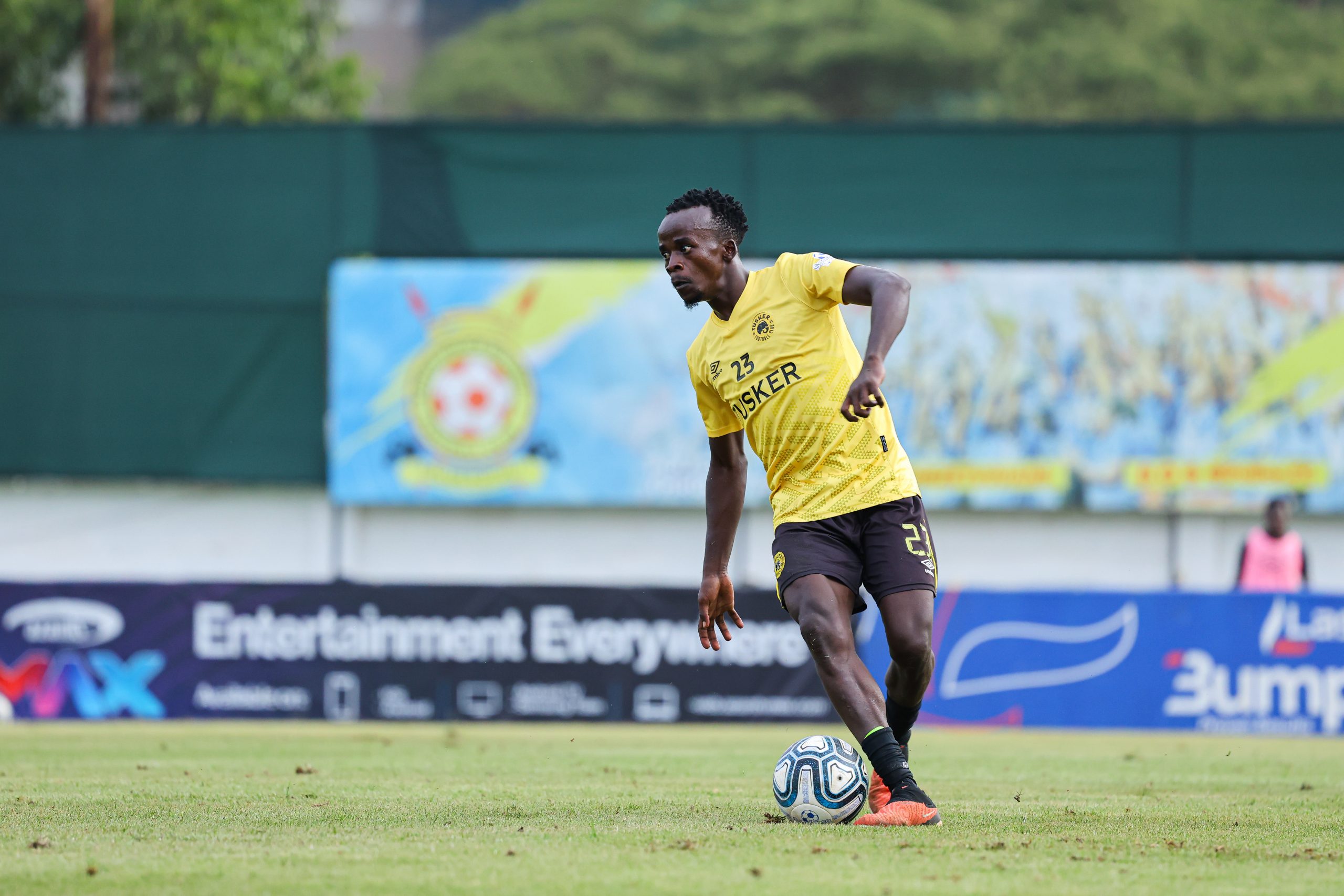 Read more about the article Collins sounds warning to teammates: There is no comfort zone